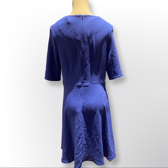 Blue dress - Picture 2 of 3